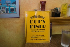 The iconic Dot's Diner, on 28th St. (I had huevos !)